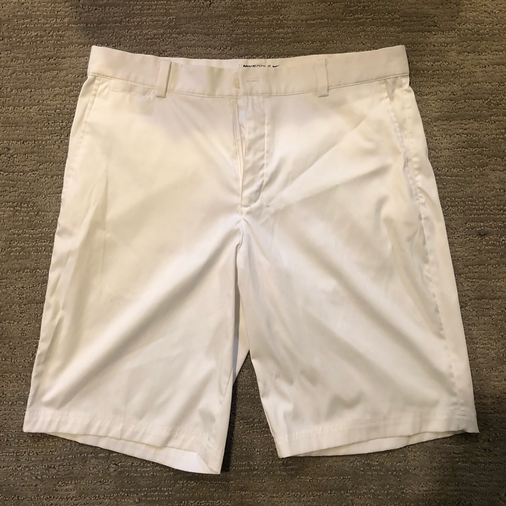 Nike Dri-Fit Golf Shorts - Size 34